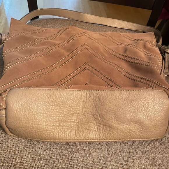 Nella Leather and Suede Hobo Bag Vince Camuto, Mink color - Picture 8 of 16